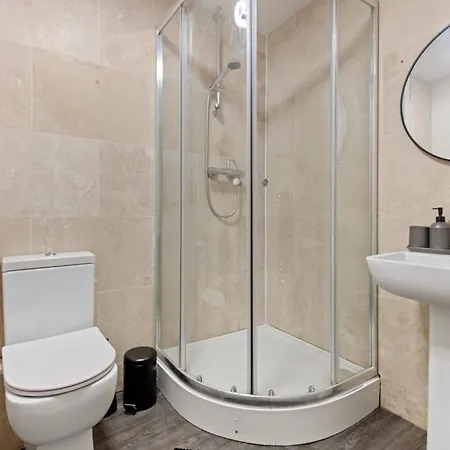 Spacious 2 Bedroom Apartment - Great Location Nottingham Exterior photo